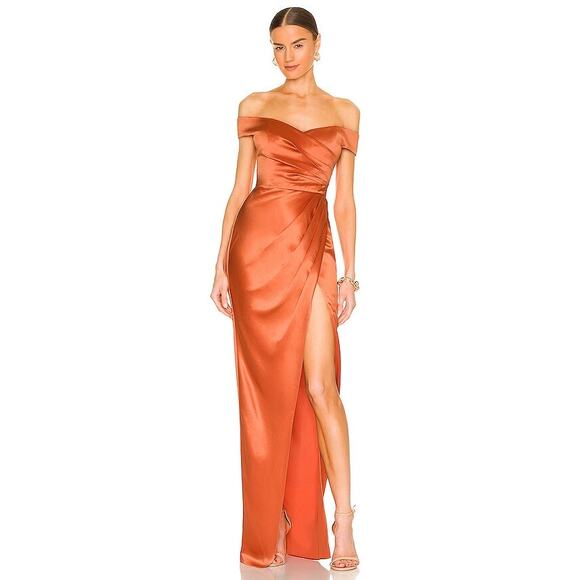 ❤️SAU LEE Off-Shoulder Satin Maxi Dress❤️